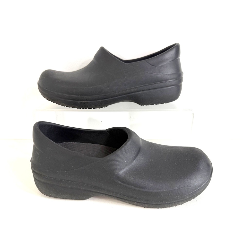 Crocs Triple Comfort Work Clogs Black Women's size 11 W